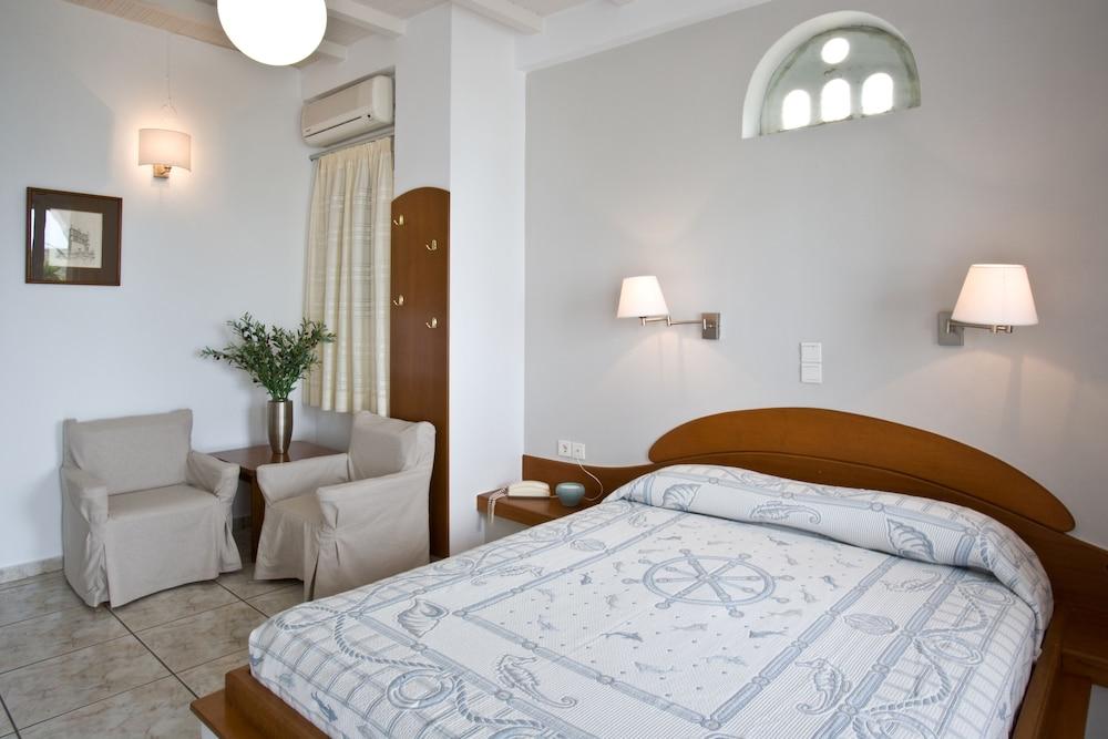 Porto Raphael Residences & Suites Agios Ioannis  Exterior photo